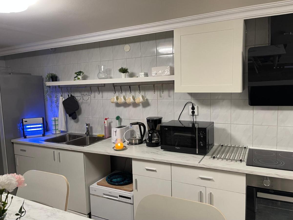 Moonlight - Trevlig Kallarlagenhet Appartement Broby Buitenkant foto