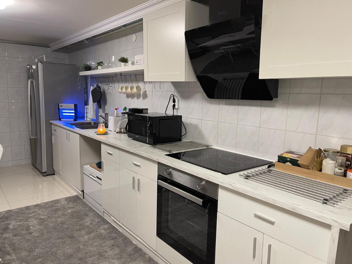 Moonlight - Trevlig Kallarlagenhet Appartement Broby Buitenkant foto